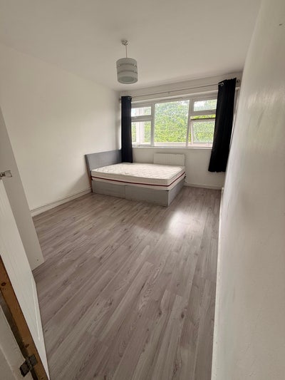 Brixton - Double room in excellent location  Main Photo