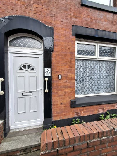 3x Double Room | Oldham  | &pound;650 PCM Main Photo