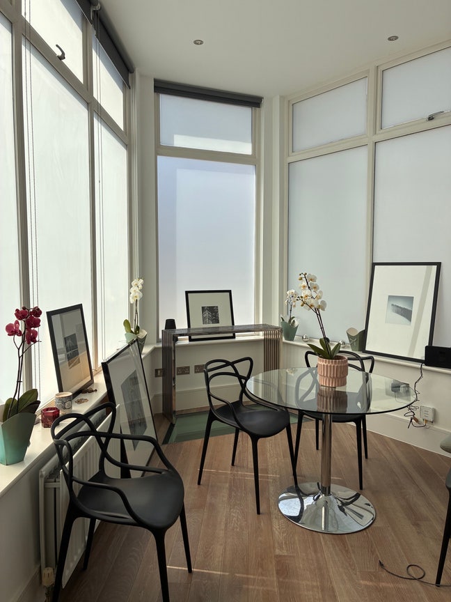 Luxury Double Room in Elegant Parsons Green House Main Photo
