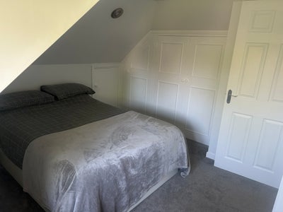 Large double room for rent Main Photo