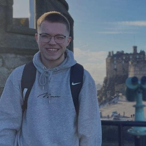 23 year old Male seeks a single or double room Main Photo