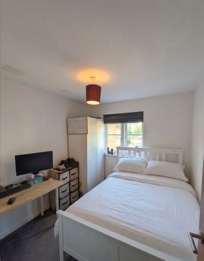 Double Room with Great Shared Living Space Main Photo