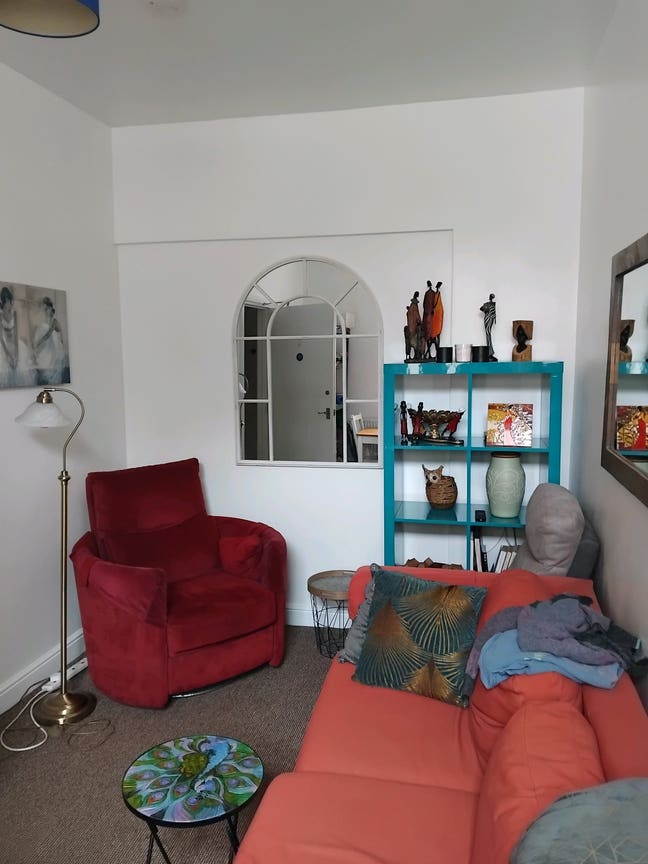 Are you looking for room in Canterbury? Main Photo