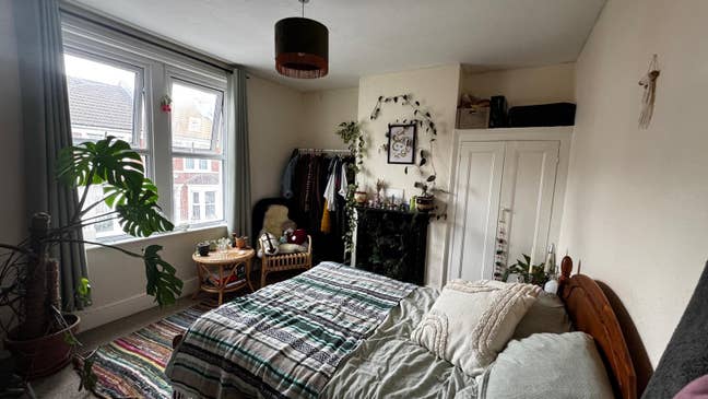 Spacious room in 2 bedroom house in Bedminster  Main Photo