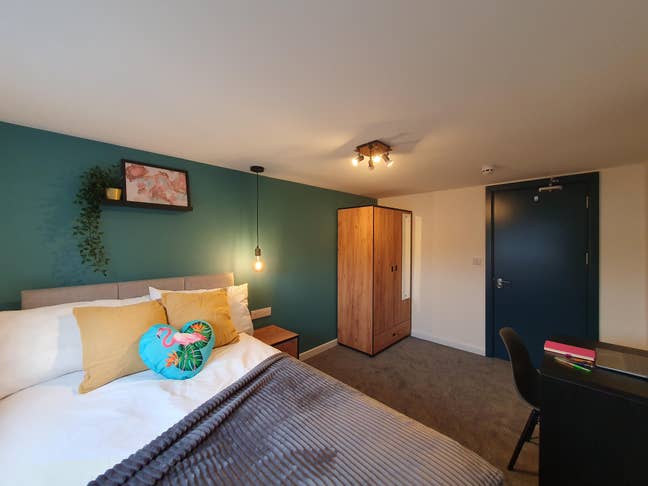 🔥Spacious Double Room near Town Centre Main Photo