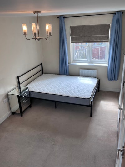 Luxury Double Ensuite Room - Ex Show Home Main Photo
