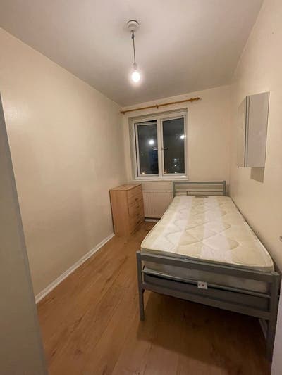 All Bills Included-Furnished-Near Underground/QMUL Main Photo