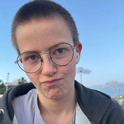 Sophie 22, student looking for double room Main Photo