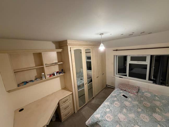 Room to rent Main Photo
