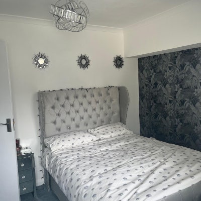 Double Room Available Main Photo