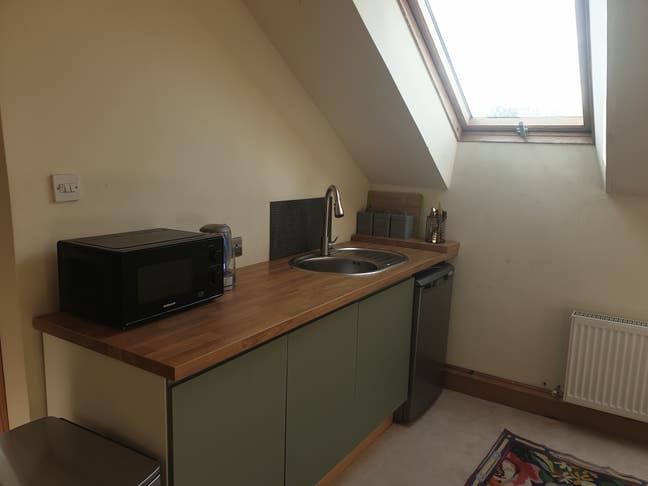 Large bright sunny room in Pollokshields  Main Photo
