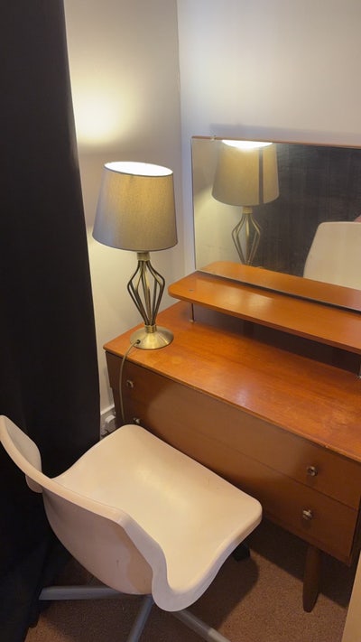🔥 Gatwick Airport Room – Direct Bus,Luxury room Main Photo