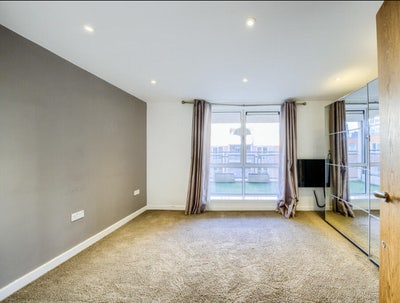 Ensuite Double Bed - Jewellery Quarter, Birmingham Main Photo