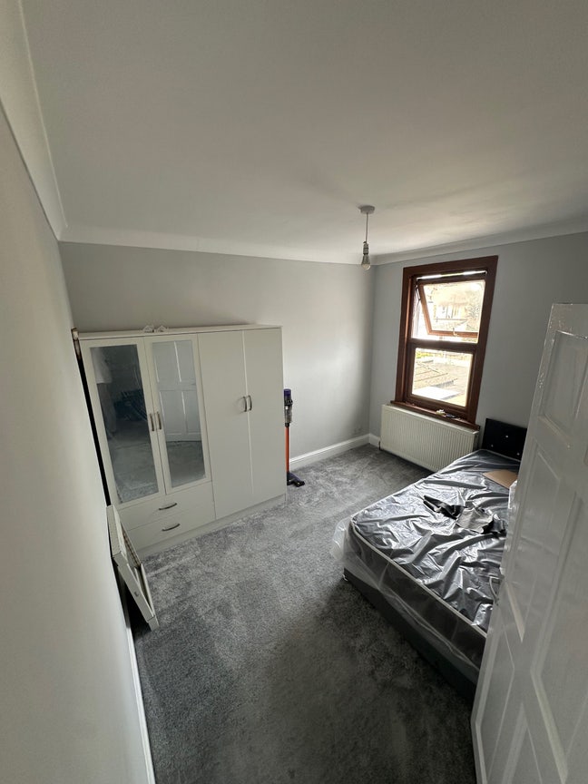 Large Double Room Available in Plaistow - &pound;950 Main Photo