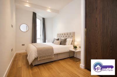 Luxury One Bed Flat in Angel N1  Main Photo