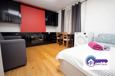 3 Bed Flat in Camden Town Available from July Main Photo