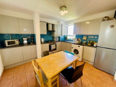 Double Room Available In Finsbury Park Main Photo