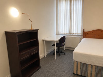 🏠Spacious Bright Double Room Available Main Photo