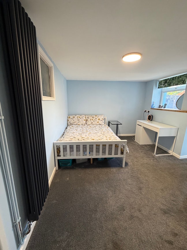 Large Double En-Suit- Looking for a roommate 🧚🏼‍♂️ Main Photo
