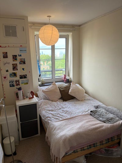 Room available in lovely flat, East Putney station Main Photo