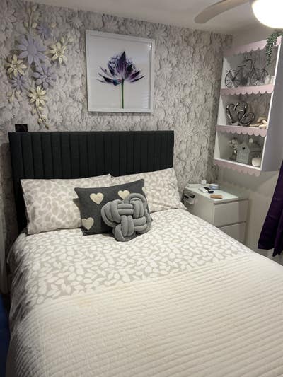 Double room in family home Main Photo