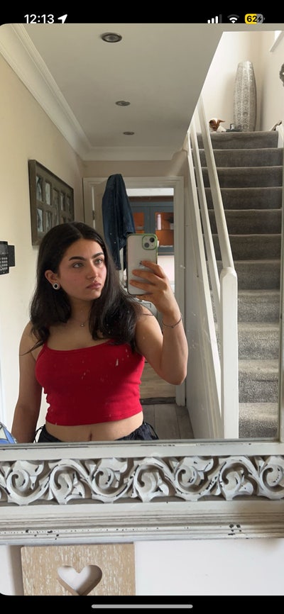 Young professional looking for a room! Main Photo