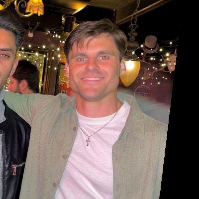 36 year old Male seeks a double room Main Photo