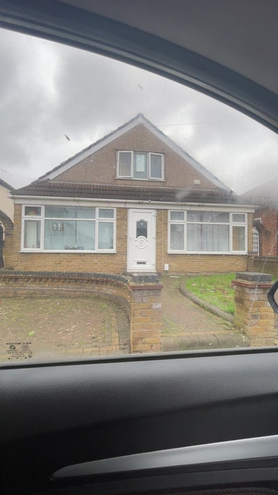 33 Horndon Road Bungalow Detached House Main Photo