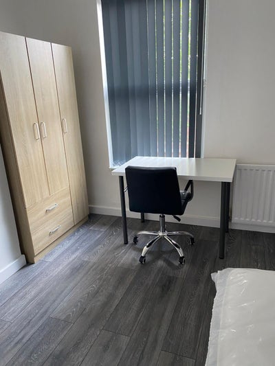 One Room in A 3-story house  Main Photo