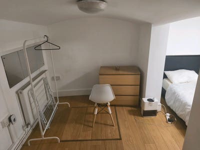 Double Bedroom in Kensington Only 3 Months  Main Photo