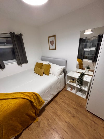 1 Bedroom in Share Flat Main Photo