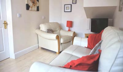 2 Student Rooms Available – 5 Bed House on Hull Ro Main Photo
