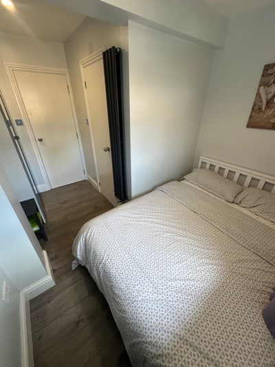Cosy En Suite Available by Canary Wharf E14  Main Photo