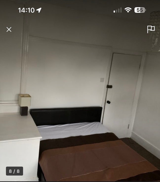 Double room in large house Main Photo