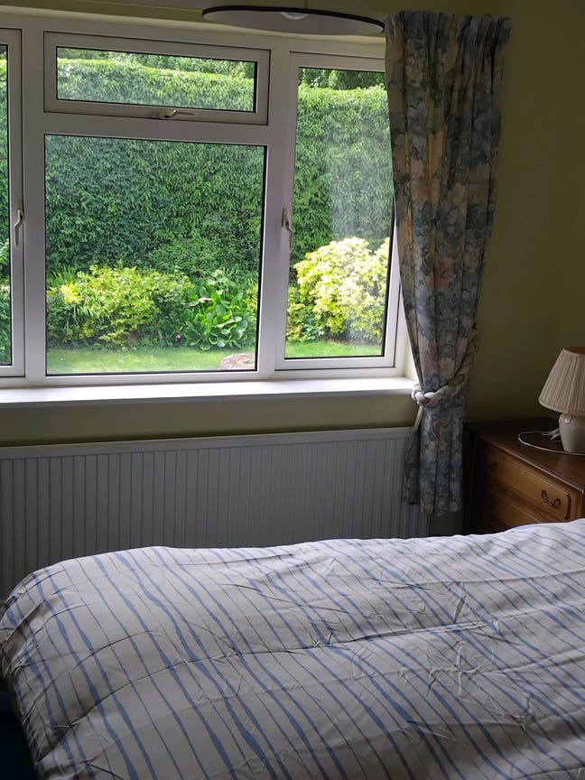 Double Room To Rent In a three bedroomed house Main Photo