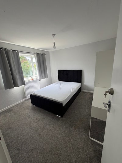 Double room with ensuite  Main Photo