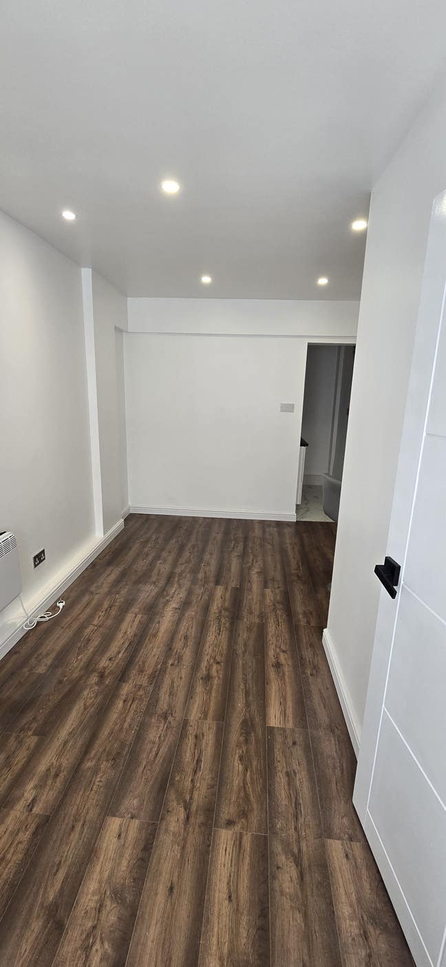1 bed room studio to rent Main Photo