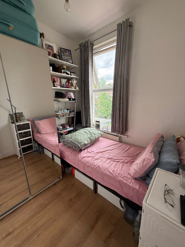Room availability Main Photo