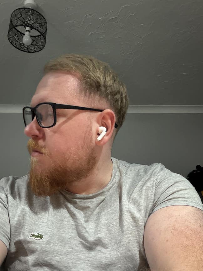 Hi, I'm a 26-year-old guy full of passion and... Main Photo