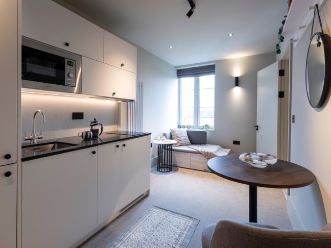 Modern Studio in Wimbledon Main Photo