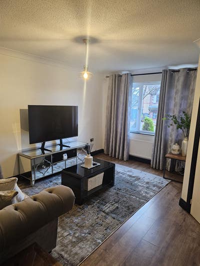 Furnished Single Room with Parking Main Photo
