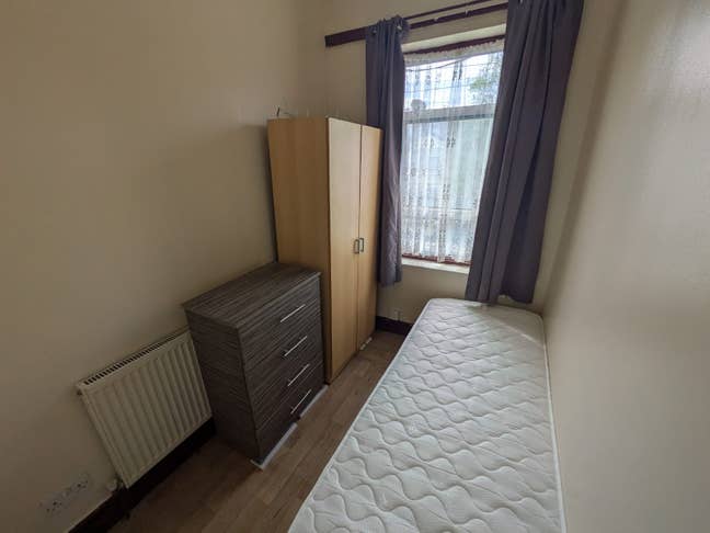 Box Room Now Available In Upton Park Main Photo