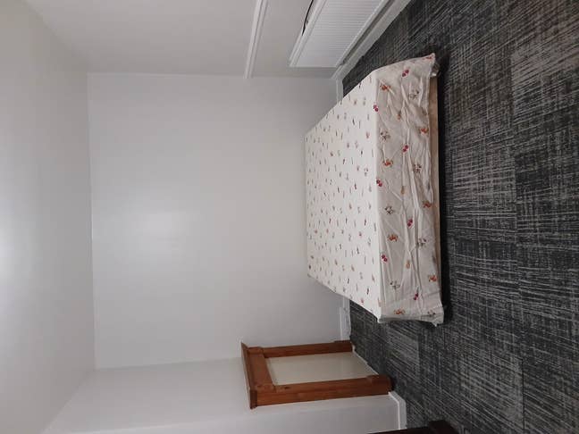Lovely double room for rent available in Dagenham Main Photo
