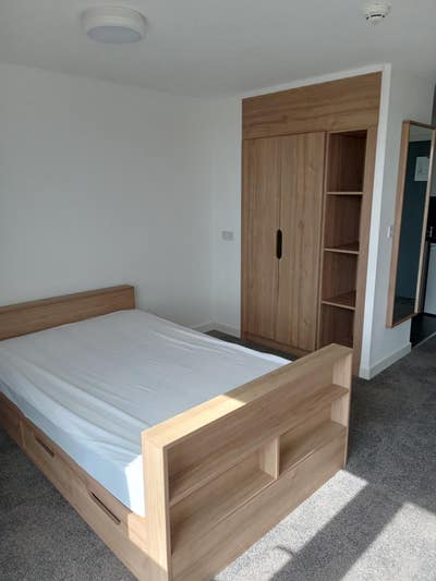Studio Flat Main Photo