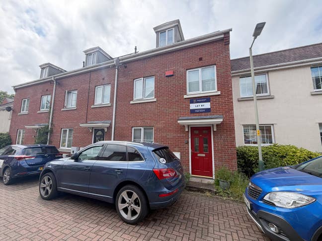 Double Room To Rent - Bills Included Main Photo