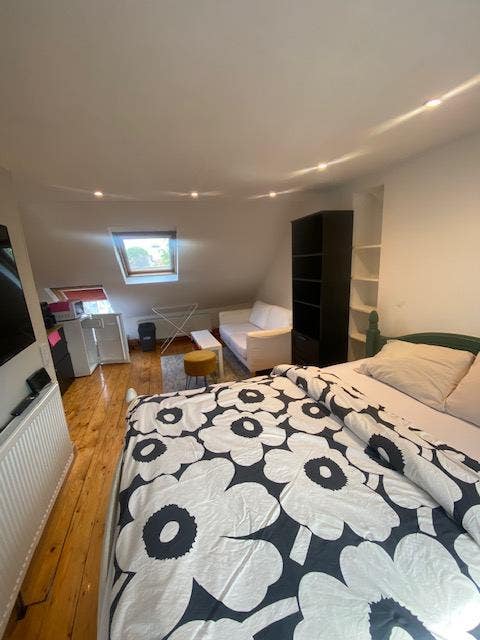 Wimbledon, Ensuite Double Room Family House Share. Main Photo