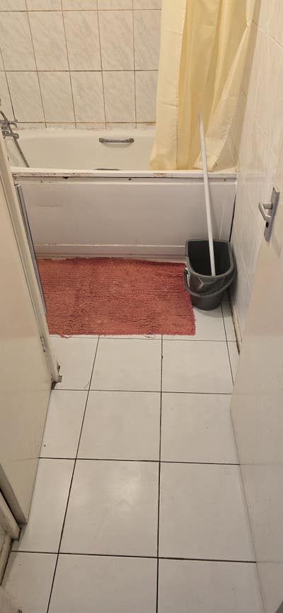 Nice flat with professional workers, Silent atmosp Main Photo