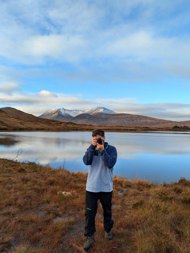26 year old PhD student seeks a double room Main Photo
