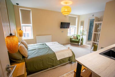 Stunning Studio Near Hospital & City Main Photo