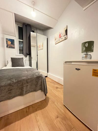 Rooms to let in Brixton SW9 with all bills includ Main Photo